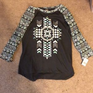 Cute Aztec top!